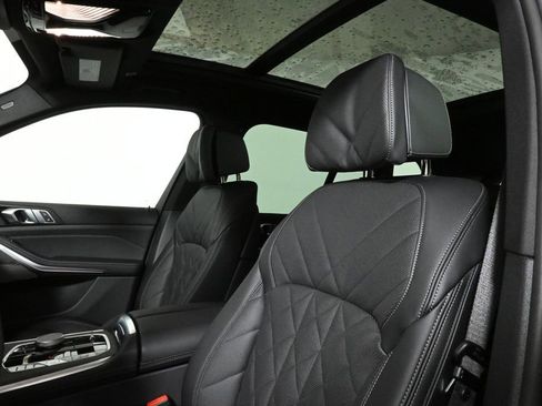 Used 2026 BMW X5 xDrive50e w/ Premium Package image 16