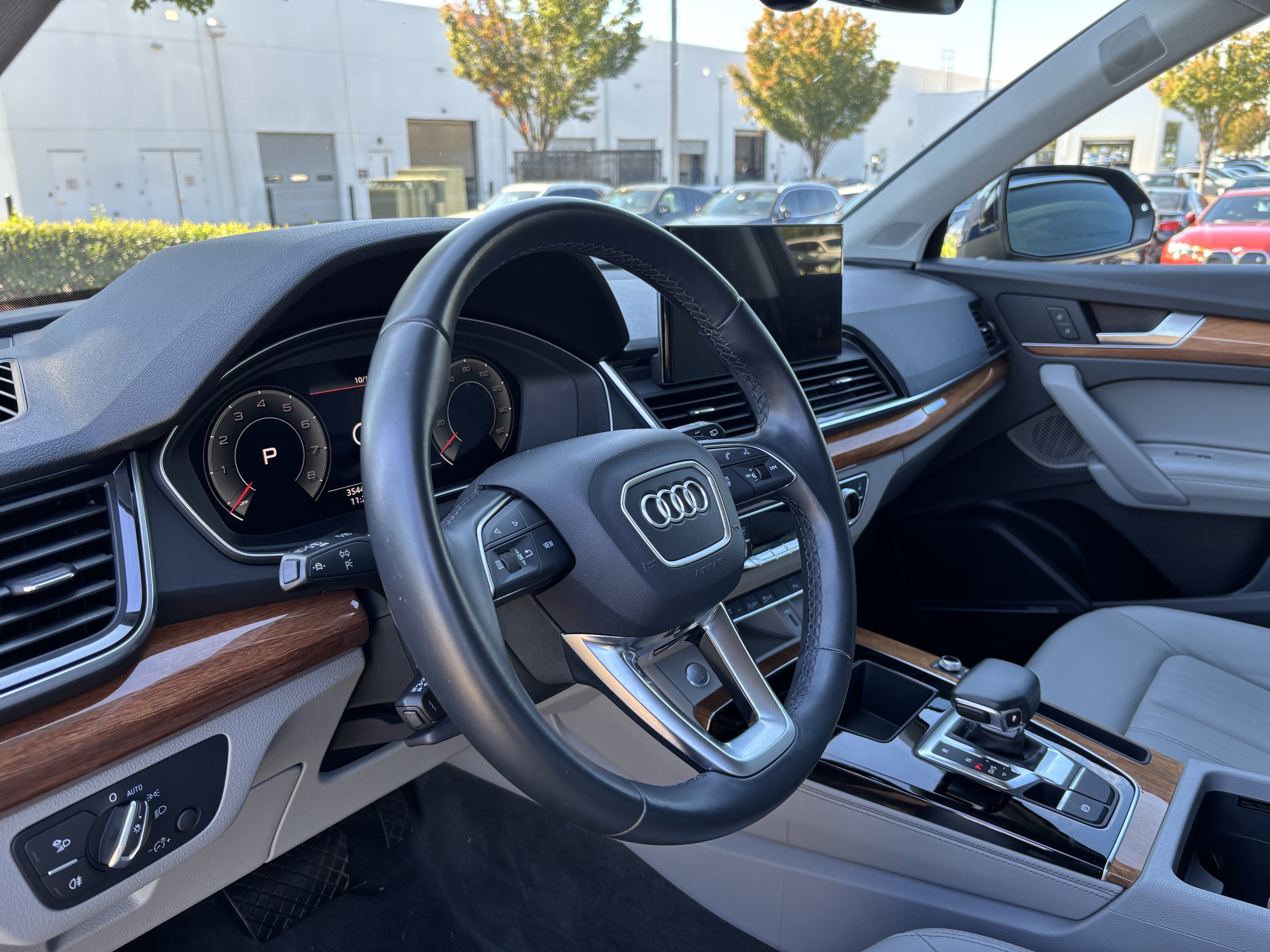Used 2022 Audi Q5 2.0T Premium Plus w/ Premium Plus Package AWD/4WD image 16