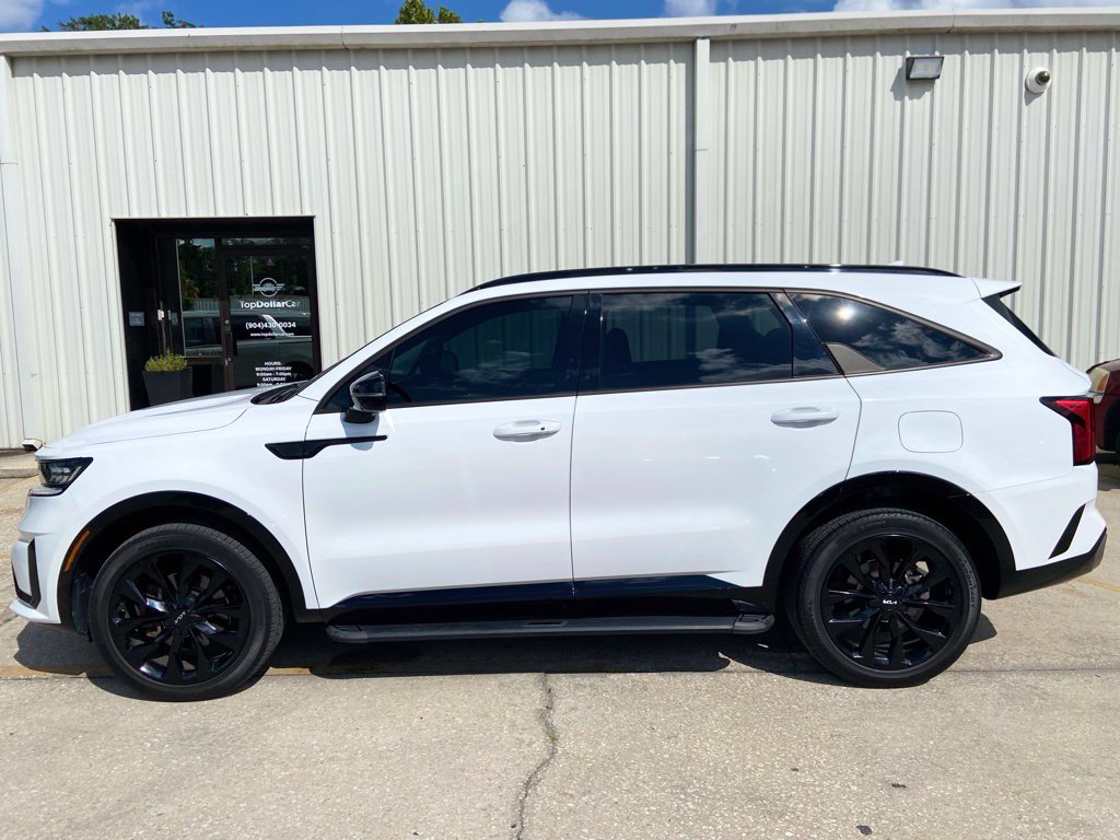 Used 2023 Kia Sorento SX AWD/4WD image 2