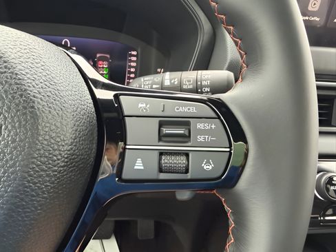 Used 2026 Honda Pilot Sport image 14