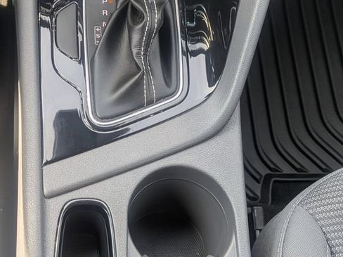 Used 2021 Kia Niro LXS FWD image 32