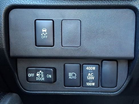 Used 2023 Toyota Tacoma TRD Sport AWD/4WD image 24