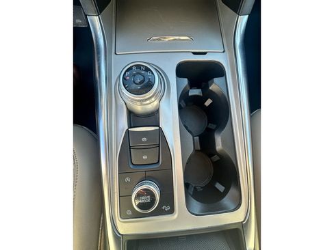 Used 2024 Ford Explorer XLT w/ Equipment Group 202A image 11