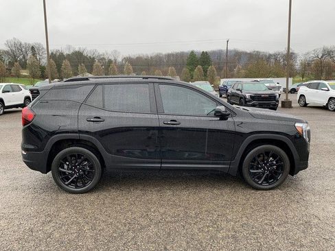 Certified 2023 GMC Terrain SLE w/ Elevation Edition AWD/4WD image 7