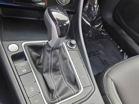 Used 2023 Volkswagen Jetta SE FWD image 19