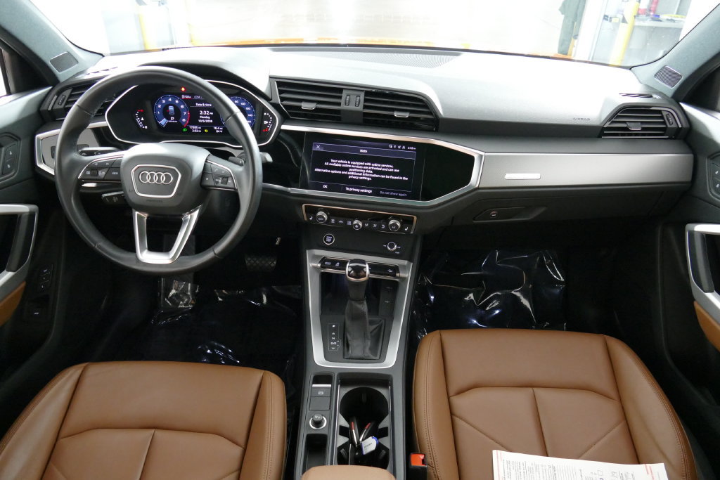 Used 2024 Audi Q3 2.0T Premium w/ Convenience Package AWD/4WD image 22