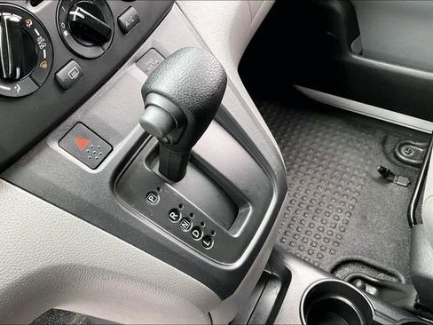 Used 2020 Nissan NV200 SV w/ Back Door Glass Package image 13