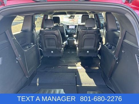 New 2026 Chrysler Pacifica Select AWD/4WD image 10