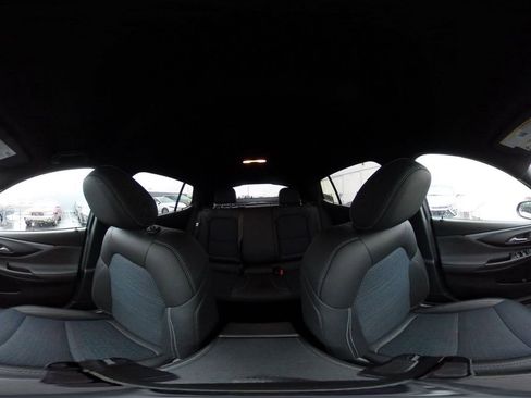 Used 2025 Buick Envista Preferred image 41