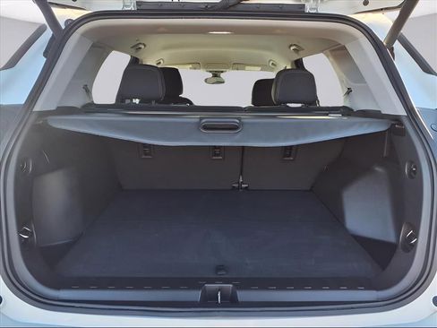 Used 2023 GMC Terrain SLE w/ Driver Convenience Package image 26