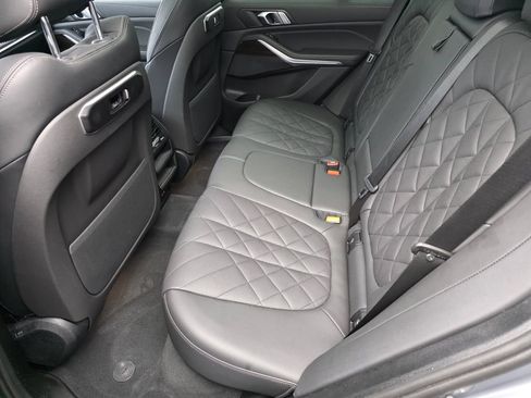 Used 2024 BMW X5 xDrive40i w/ Parking Assistance Package AWD/4WD image 14