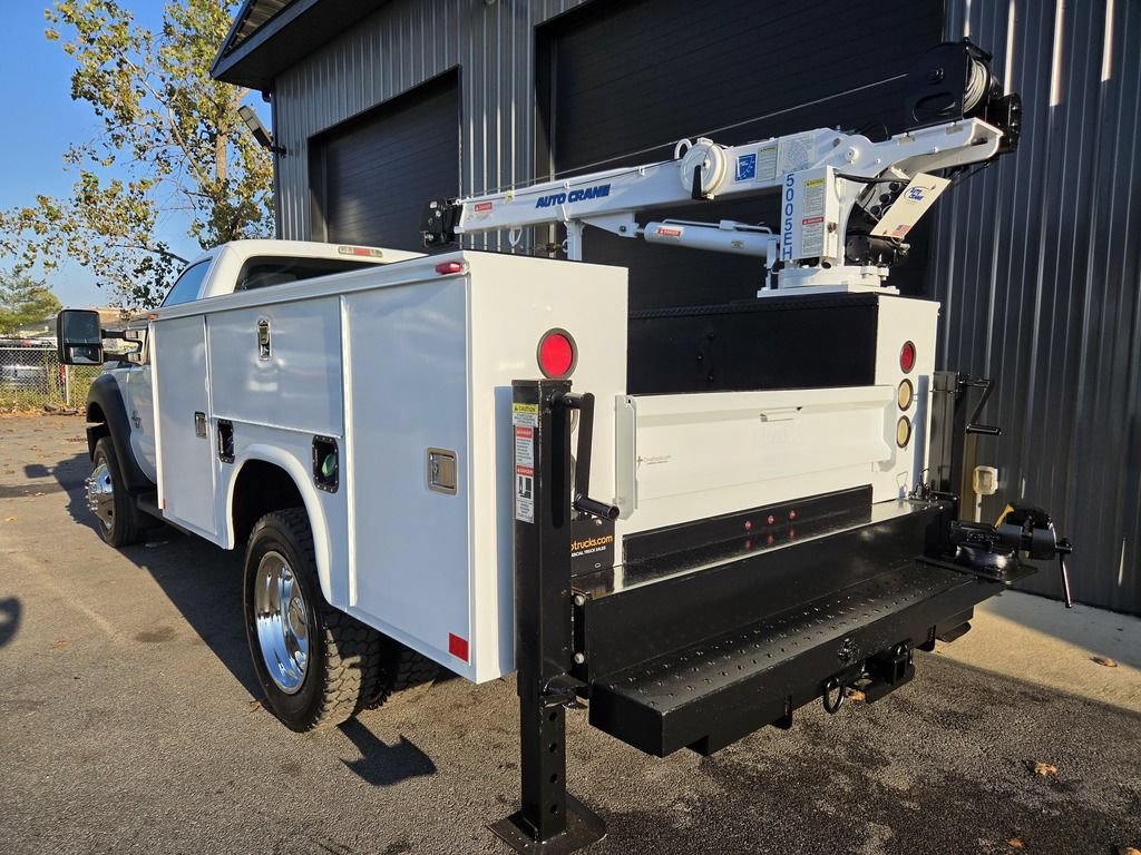 Used 2014 Ford F550 4x4 Regular Cab Super Duty image 3