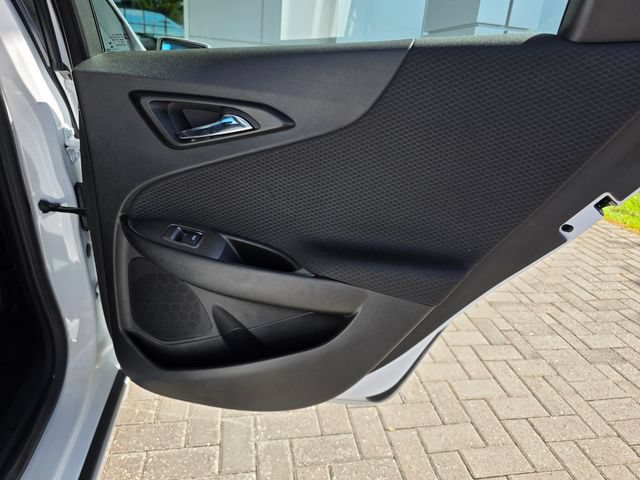Used 2023 Chevrolet Malibu LT FWD image 11