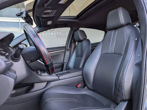 Used 2018 Honda Civic EX-L image 9