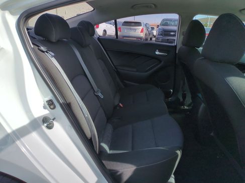 Used 2018 Kia Forte LX image 27