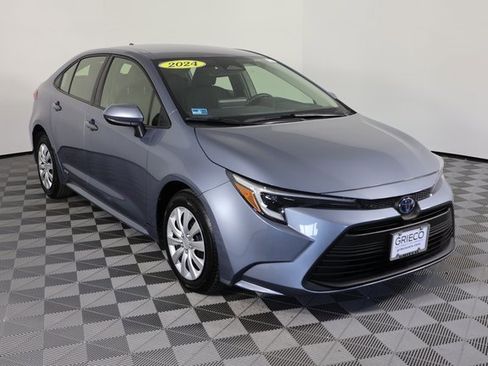 Used 2024 Toyota Corolla LE image 1