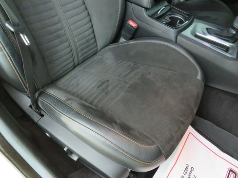 Used 2017 Dodge Charger R/T image 39