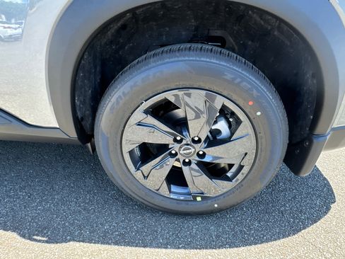 New 2026 Nissan Rogue SV FWD image 10