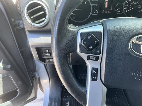 Used 2018 Toyota Tundra SR5 w/ SR5 Upgrade Package AWD/4WD image 29