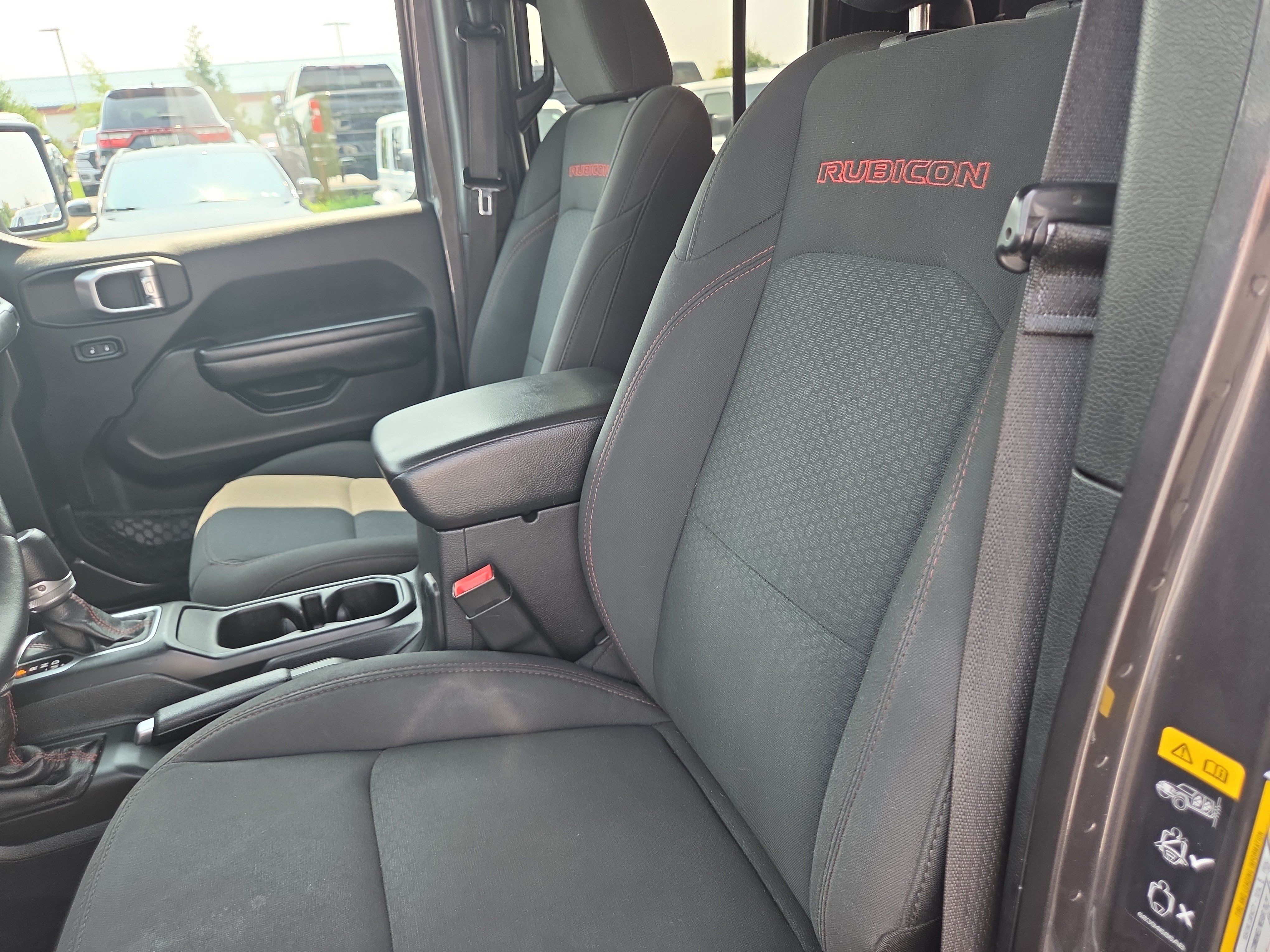 Used 2020 Jeep Gladiator Rubicon AWD/4WD image 2
