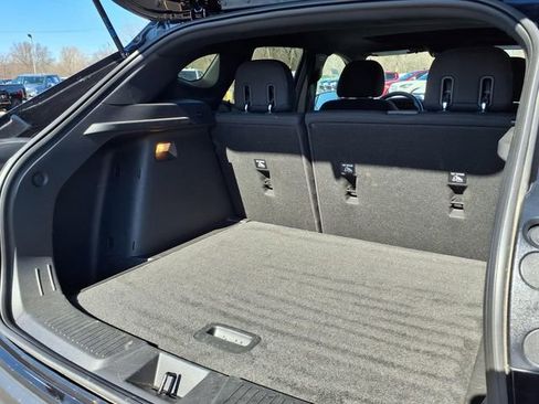 Used 2024 Chevrolet Trax RS w/ Sunroof Package image 22