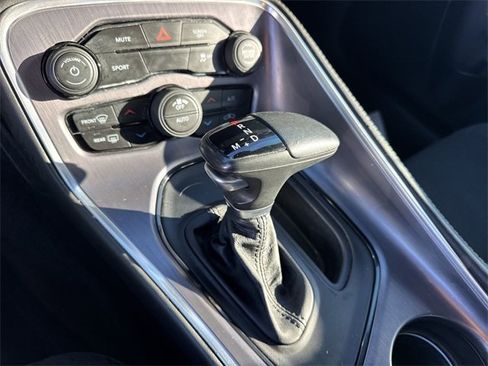 Used 2017 Dodge Challenger R/T image 13