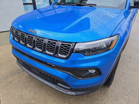 New 2026 Jeep Compass Latitude image 16