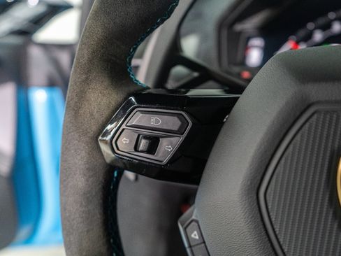 Used 2023 Lamborghini Huracan STO image 90