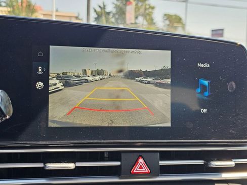 Used 2024 Hyundai Elantra SEL w/ Convenience Package image 20