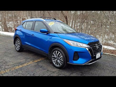 Used 2024 Nissan Kicks SV w/ Interior Electronics Package image 2