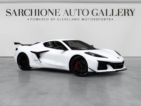 Used 2026 Chevrolet Corvette Z06 w/ Z07 Performance Package RWD image 1
