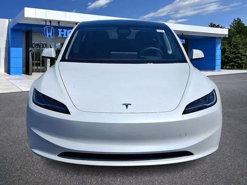Used 2025 Tesla Model 3 Long Range AWD/4WD image 28