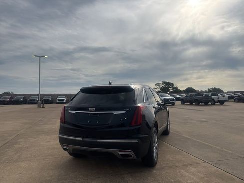 Used 2022 Cadillac XT5 Premium Luxury w/ Technology Package FWD image 20