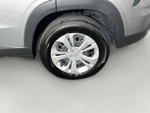 Used 2024 Chevrolet Trax LS w/ Driver Confidence Package image 11