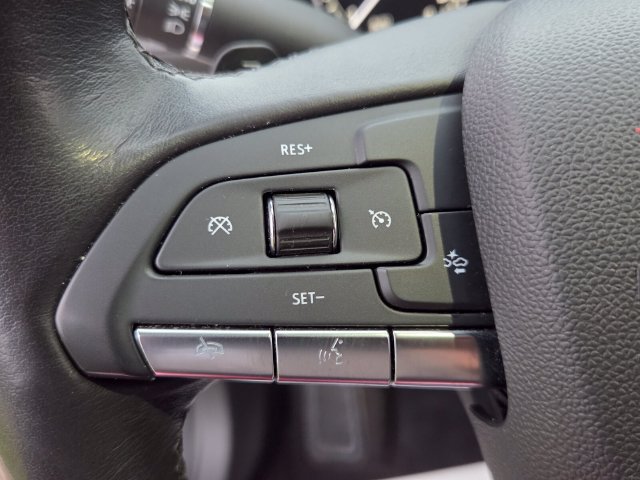Used 2023 Cadillac XT4 Premium Luxury FWD image 24