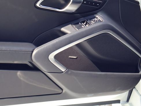 Certified 2025 Porsche 718 Boxster S RWD image 14