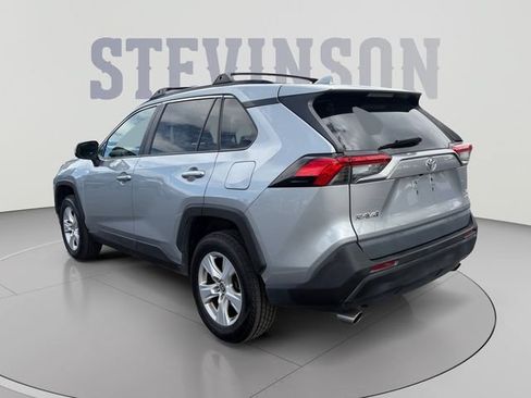 Used 2021 Toyota RAV4 XLE w/ Convenience Package AWD/4WD image 3