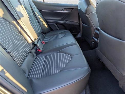 Used 2023 Toyota Camry SE image 18