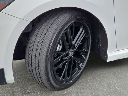 Used 2025 Toyota Camry SE w/ Multimedia Upgrade Package image 31