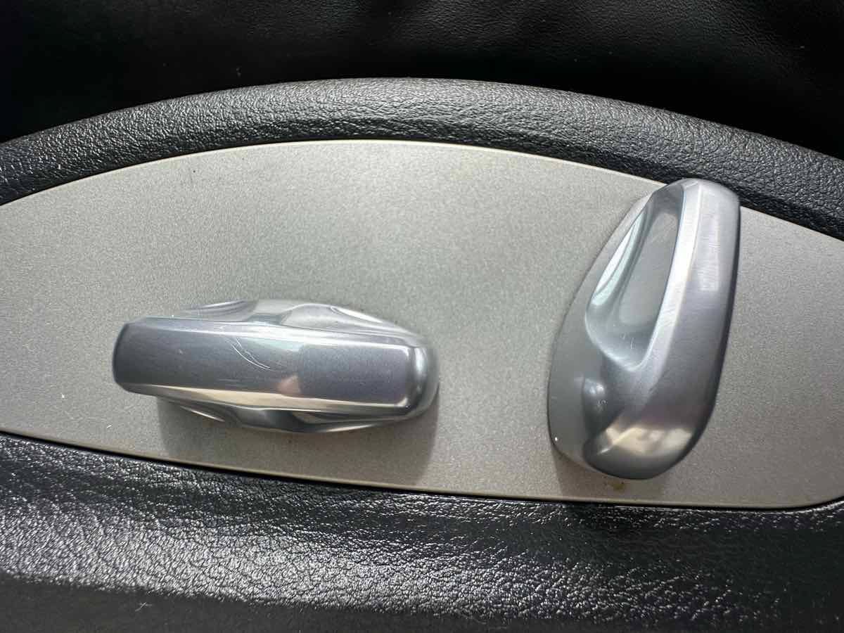 Used 2017 Porsche Cayenne AWD/4WD image 12