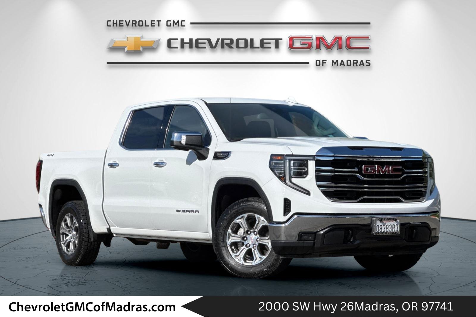 Used 2024 GMC Sierra 1500 SLT AWD/4WD image 1