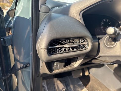 Used 2023 Honda HR-V EX-L image 20