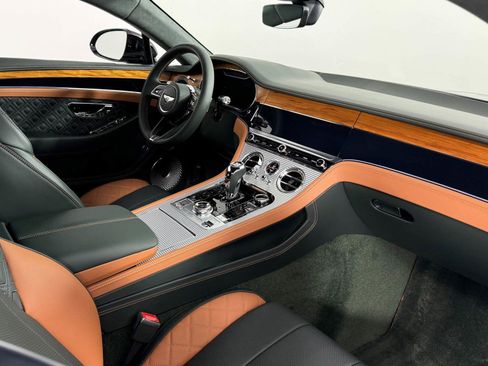 Used 2024 Bentley Continental GT S image 2