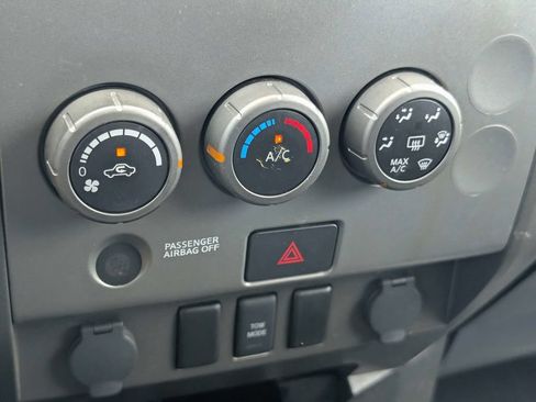 Used 2015 Nissan Titan PRO-4X AWD/4WD image 19