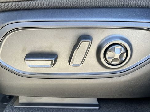 New 2025 Jeep Grand Cherokee L Limited image 21