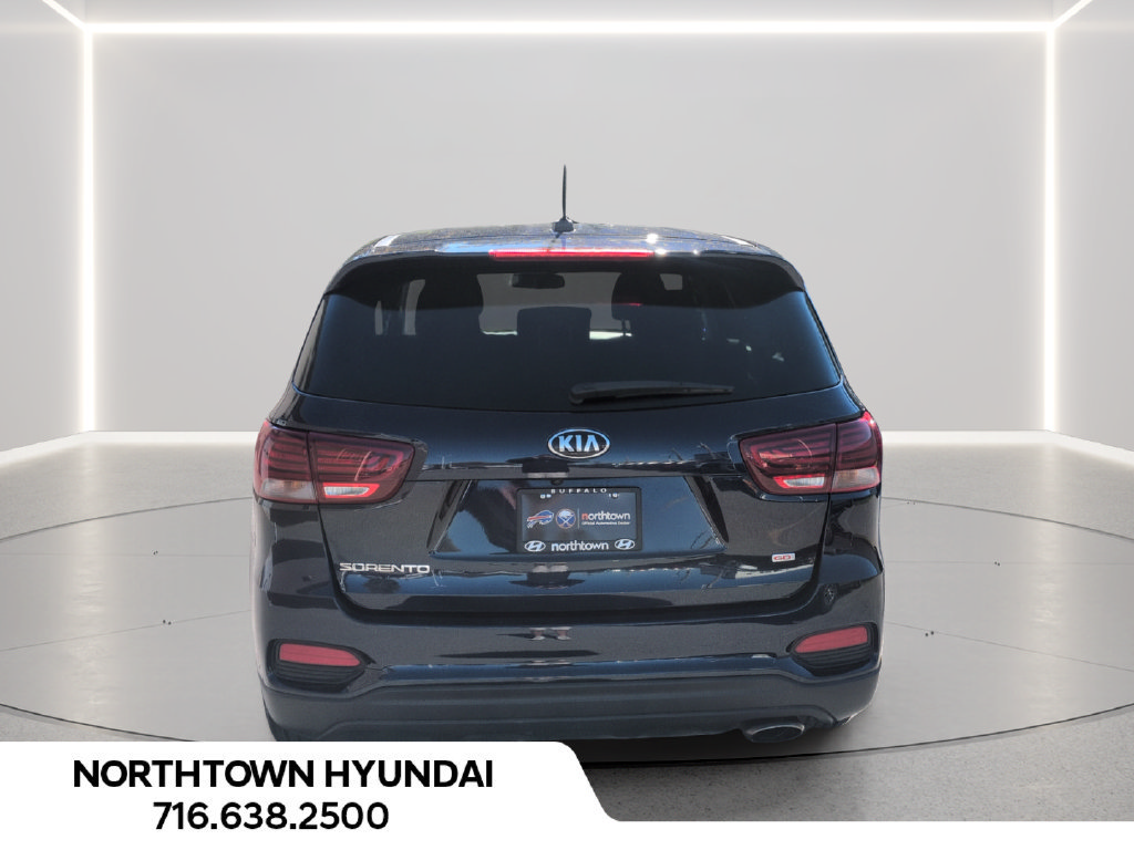 Used 2020 Kia Sorento LX FWD image 5