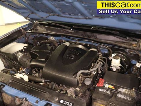Used 2019 Toyota Tacoma SR5 RWD image 29