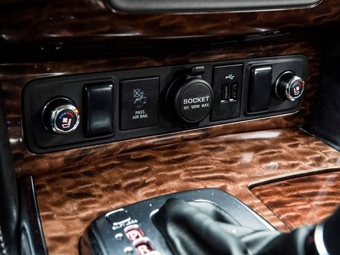 Used 2020 Nissan Armada Platinum w/ Captain's Chairs Package image 24