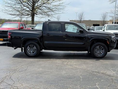 New 2026 Nissan Frontier SV RWD image 2