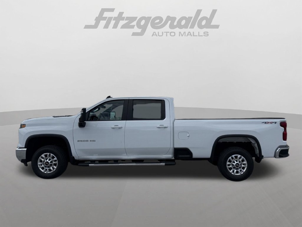 Used 2025 Chevrolet Silverado 2500 LT w/ Convenience Package AWD/4WD image 8